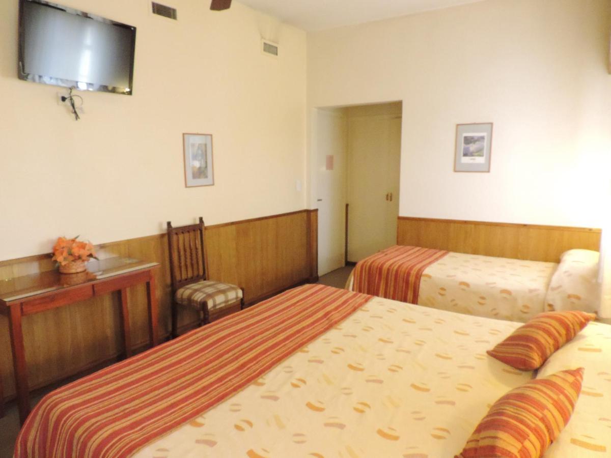 Hotel Galicia Trelew Extérieur photo